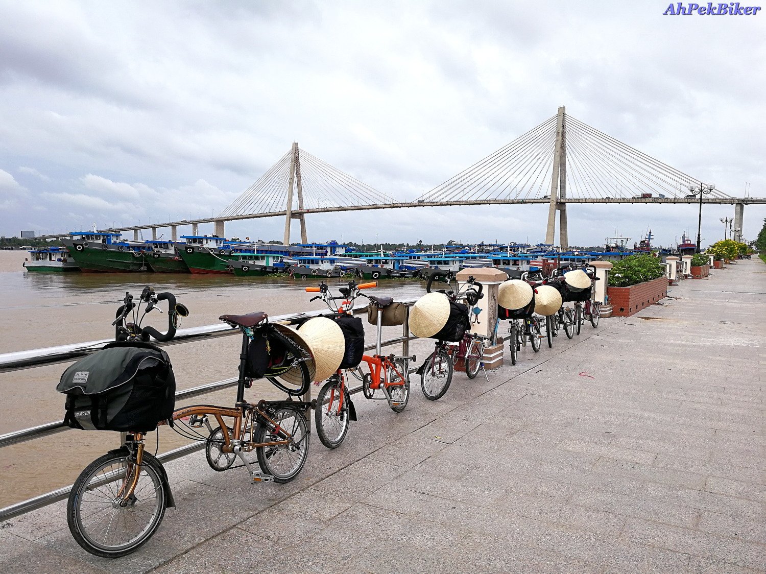 Biking Mekong Delta Vietnam, Cai Be, Tra Vinh, Can Tho 4 Days